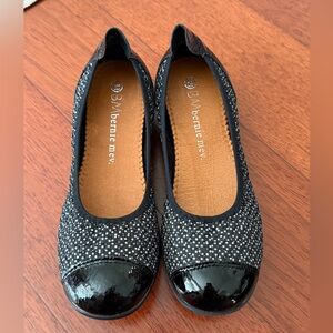 NEW Bernie Mev. Black and Silver Women's Flats Size 7 Women’s USA